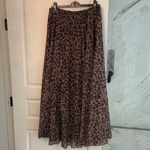 EUC Chicwish Leopard Print Maxi Skirt XL/XXL